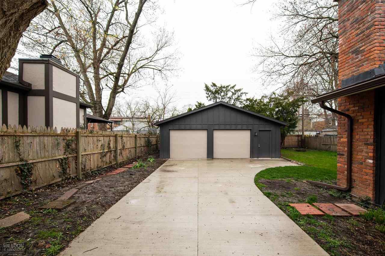765 Barrington Road Grosse Pointe Park, MI 48215 - Photo 17 of 21