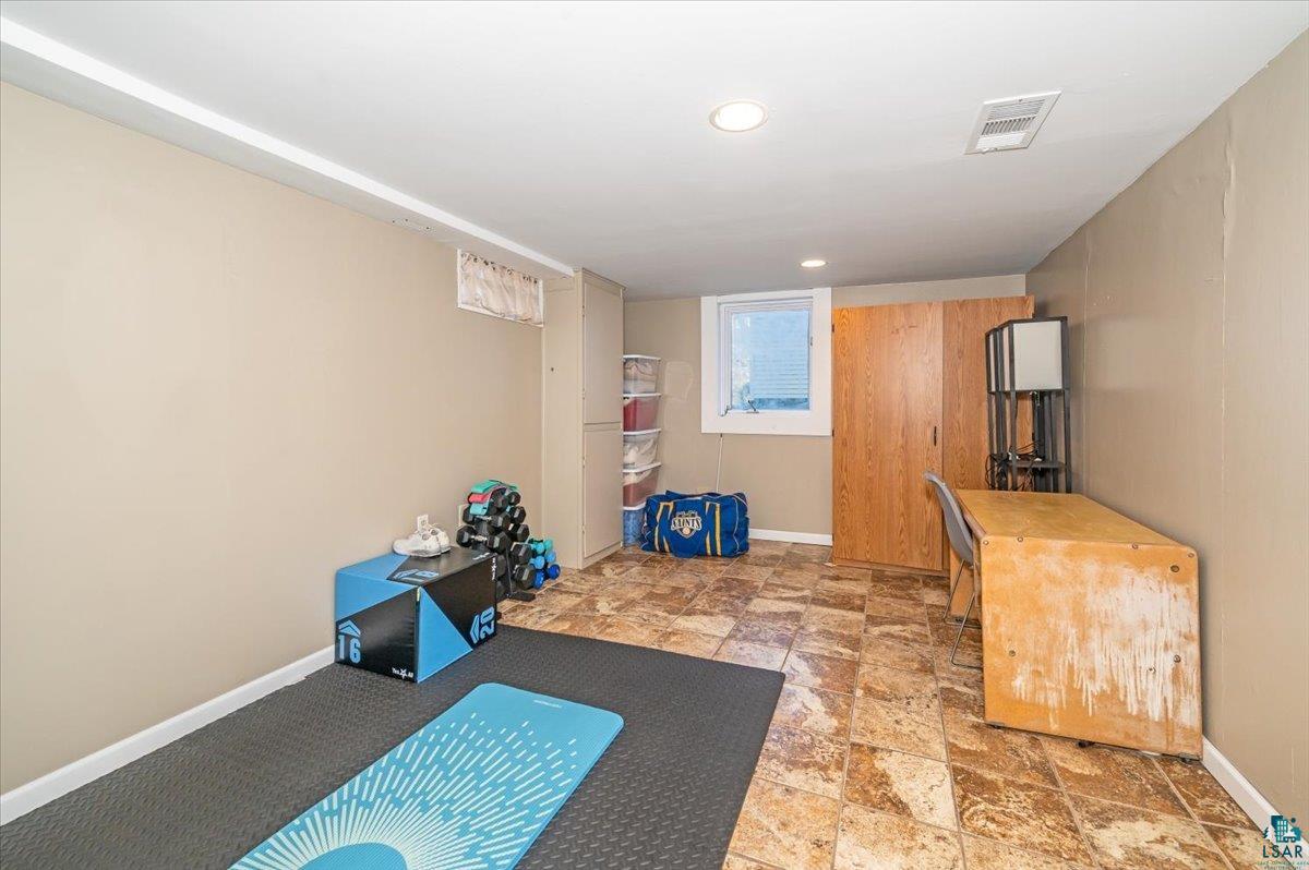 2004 Anderson Road Duluth, MN 55811 - Photo 22 of 30 Gallery Image 22