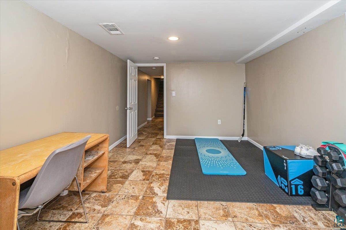 2004 Anderson Road Duluth, MN 55811 - Photo 23 of 30 Gallery Image 23
