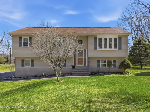 $349,999 | 202 Mills Road, Saylorsburg, PA 18353