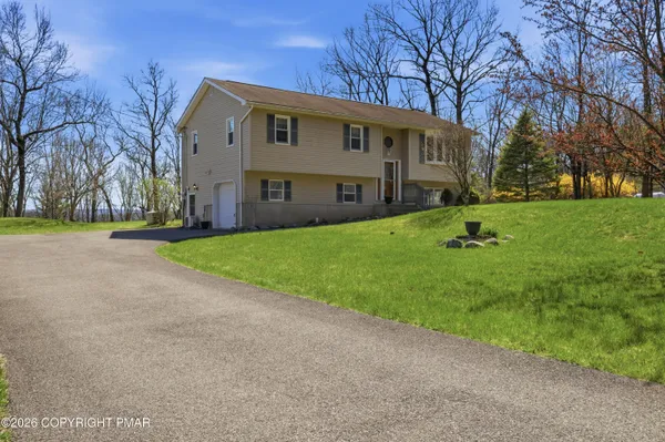 $349,999 | 202 Mills Road, Saylorsburg, PA 18353