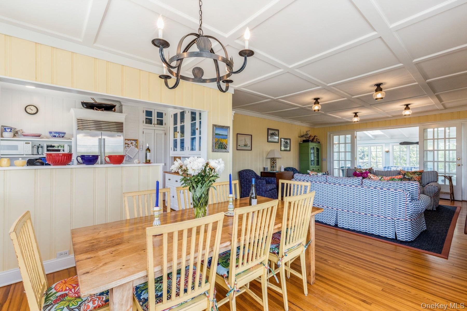 196 Dune Road Quogue, NY 11959 - Photo 13 of 31