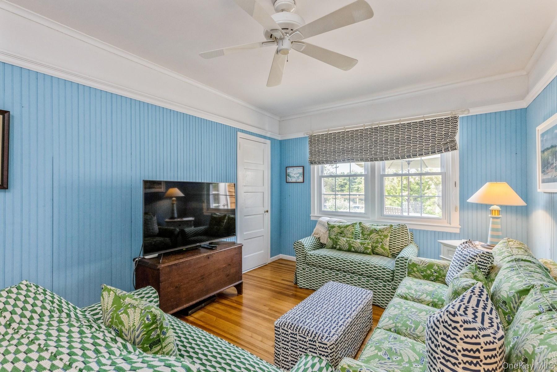 196 Dune Road Quogue, NY 11959 - Photo 14 of 31