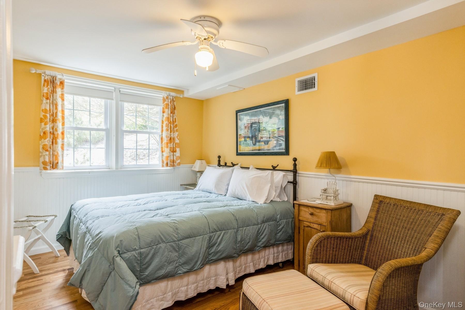 196 Dune Road Quogue, NY 11959 - Photo 17 of 31