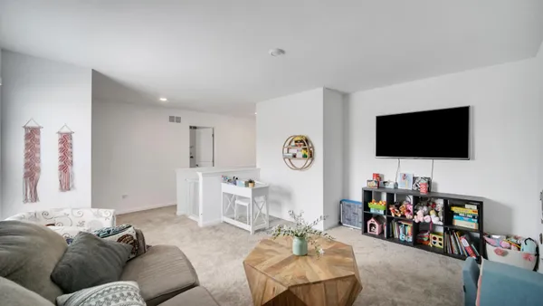 $469,000 | 3901 Iron Gate Drive, Valparaiso, IN 46385