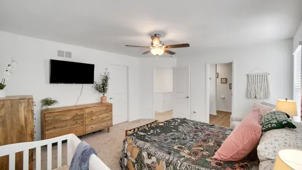 $469,000 | 3901 Iron Gate Drive, Valparaiso, IN 46385