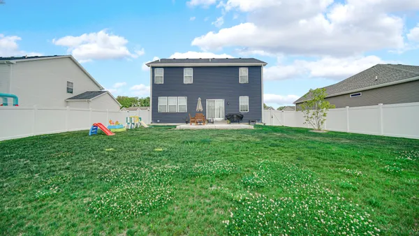 $469,000 | 3901 Iron Gate Drive, Valparaiso, IN 46385