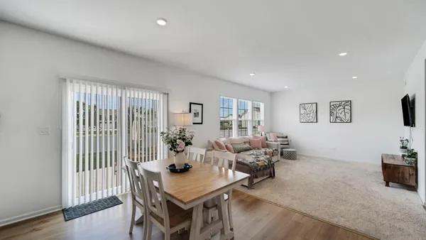 $469,000 | 3901 Iron Gate Drive, Valparaiso, IN 46385