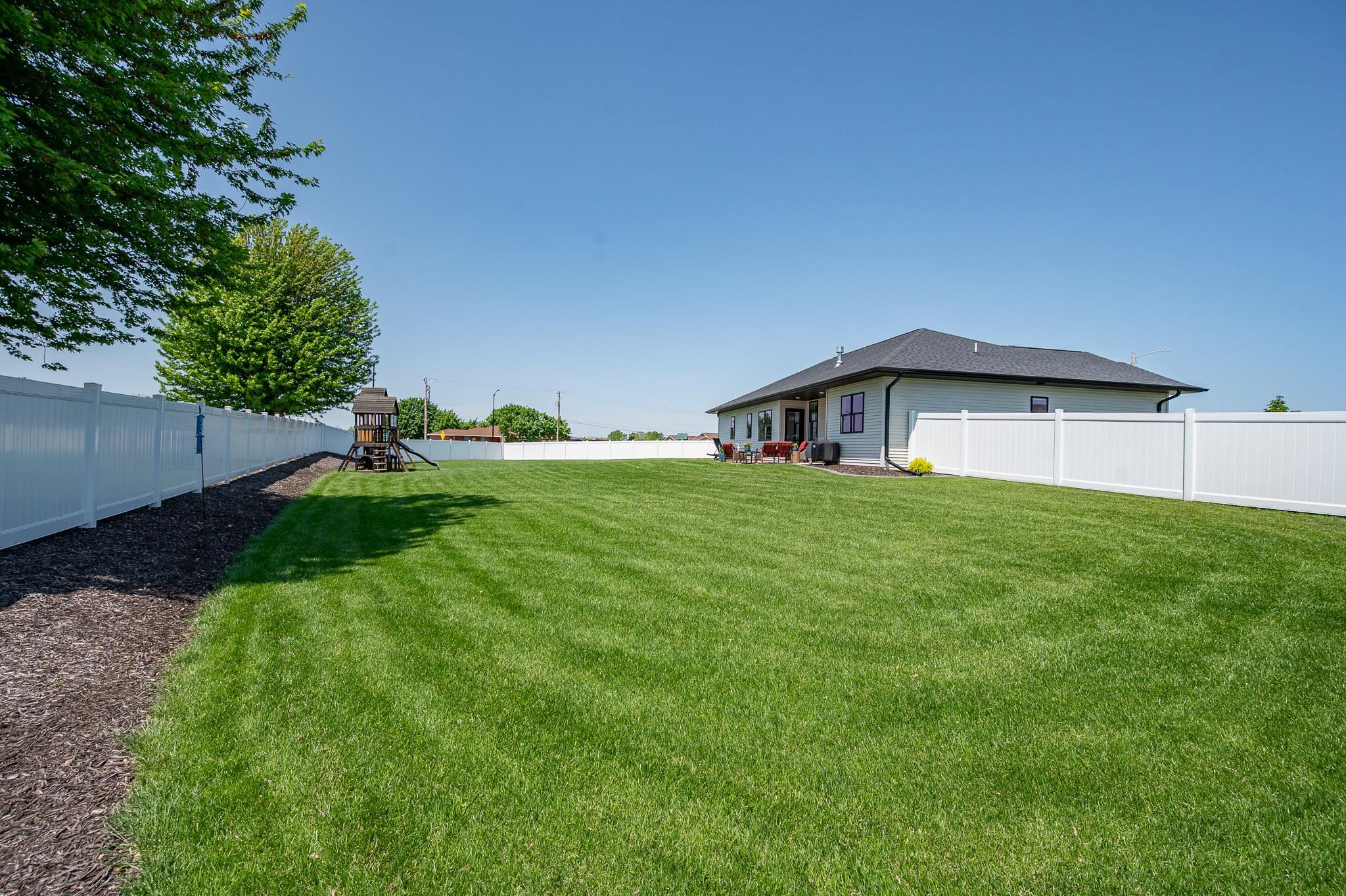 2217 Fox Point Court De Pere, WI 54115 - Photo 47 of 57