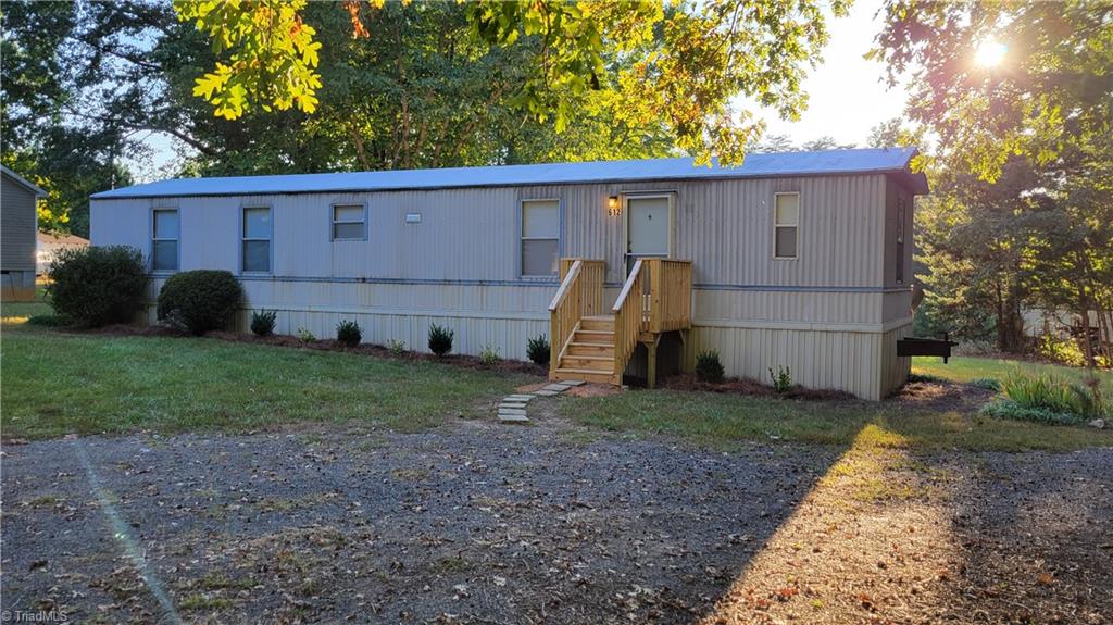 612 Barnes Road Eden, NC 27288 - Photo 1 of 9 Gallery Image 1