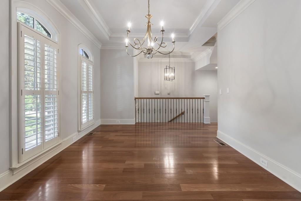 4222 Rickenbacker Drive Northeast, Unit 22 Atlanta, GA 30342 - Photo 5 of 46 Gallery Image 5
