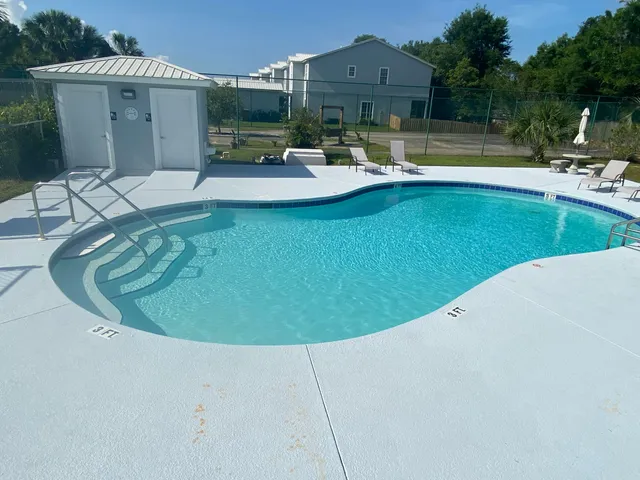 $250,000 | 2735 Bay Club Drive, Navarre, FL 32566