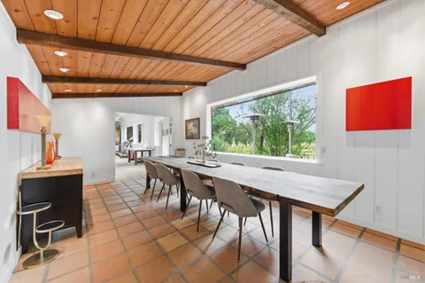 $1,835,000 | 4405 Silverado Trail North, Calistoga, CA 94515