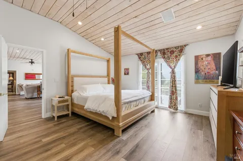 $1,850,000 | 4405 Silverado Trail North, Calistoga, CA 94515