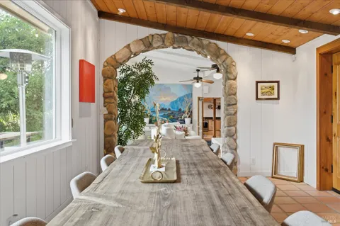 $1,835,000 | 4405 Silverado Trail North, Calistoga, CA 94515