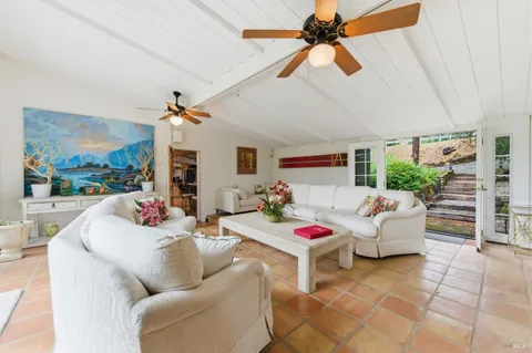 $1,850,000 | 4405 Silverado Trail North, Calistoga, CA 94515