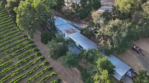 $1,835,000 | 4405 Silverado Trail North, Calistoga, CA 94515