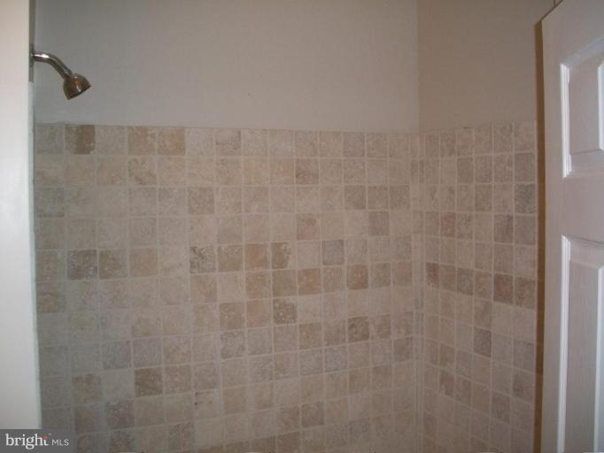 1606 North Rosedale Street Baltimore, MD 21216 - Photo 7 of 13 Bath #4