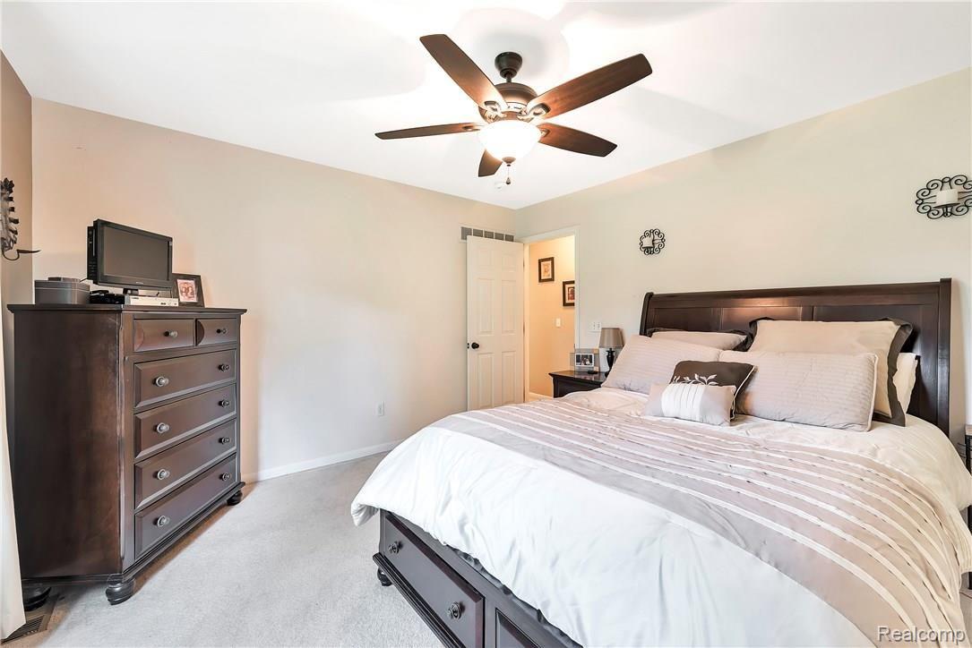 1501 Remsing Street Hartland, MI 48353 - Photo 16 of 29 Master bedroom