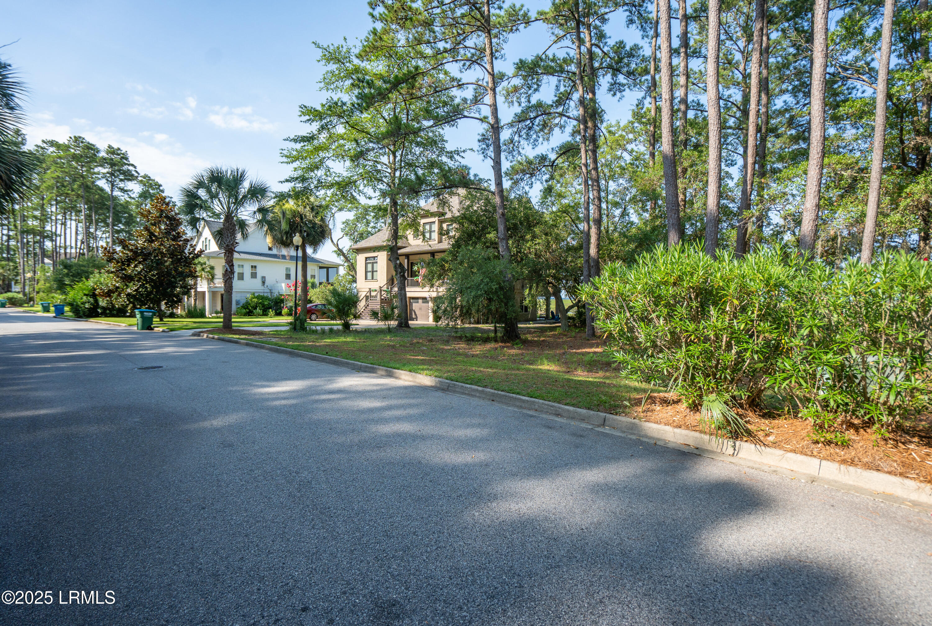 206 Willow Point Road Beaufort, SC 29906 - Photo 17 of 28 Lisa Presnell - Front Street View 3
