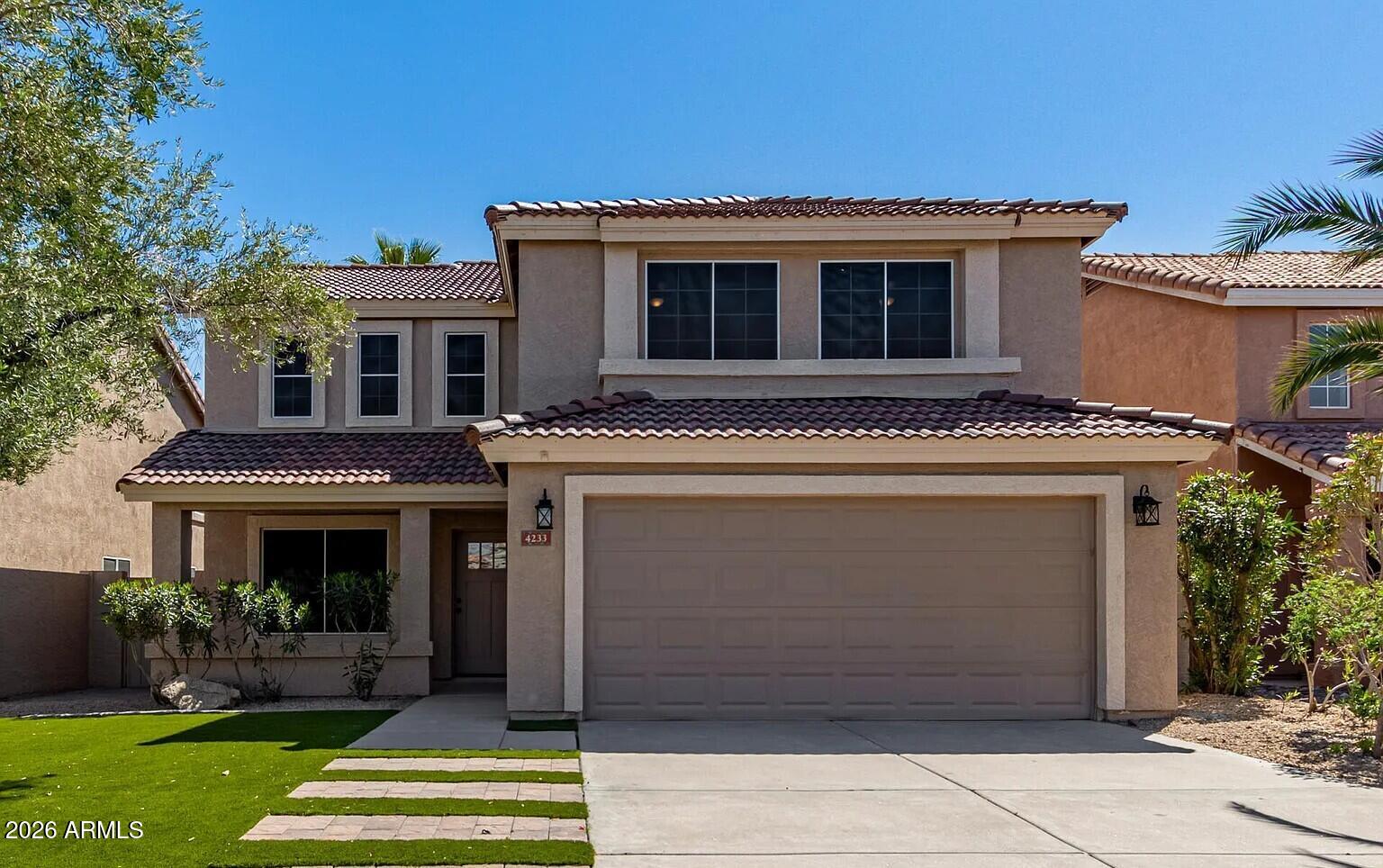 4233 East Raven Road Phoenix, AZ 85044 - Photo 4 of 48 1-3-1