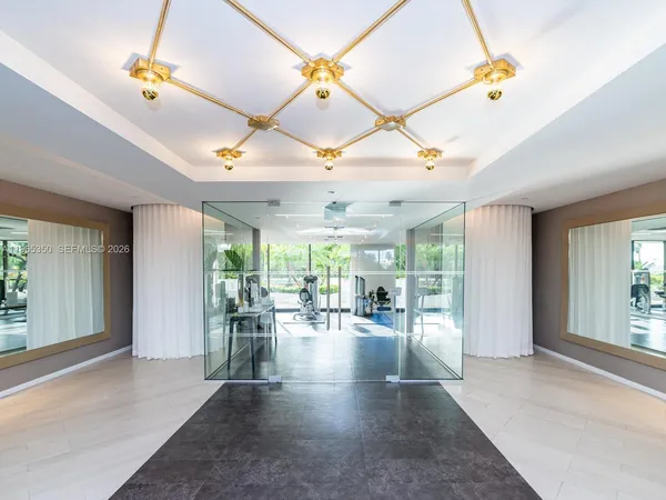 $6,700 | 9 Island Avenue, Unit 2211, Miami Beach, FL 33139