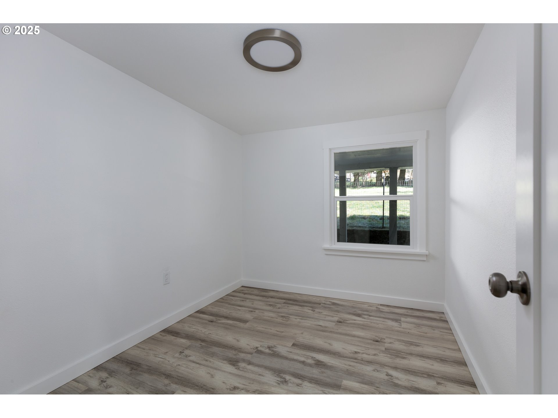 4739 Chenoweth Road The Dalles, OR 97058 - Photo 10 of 25 Gallery Image 10
