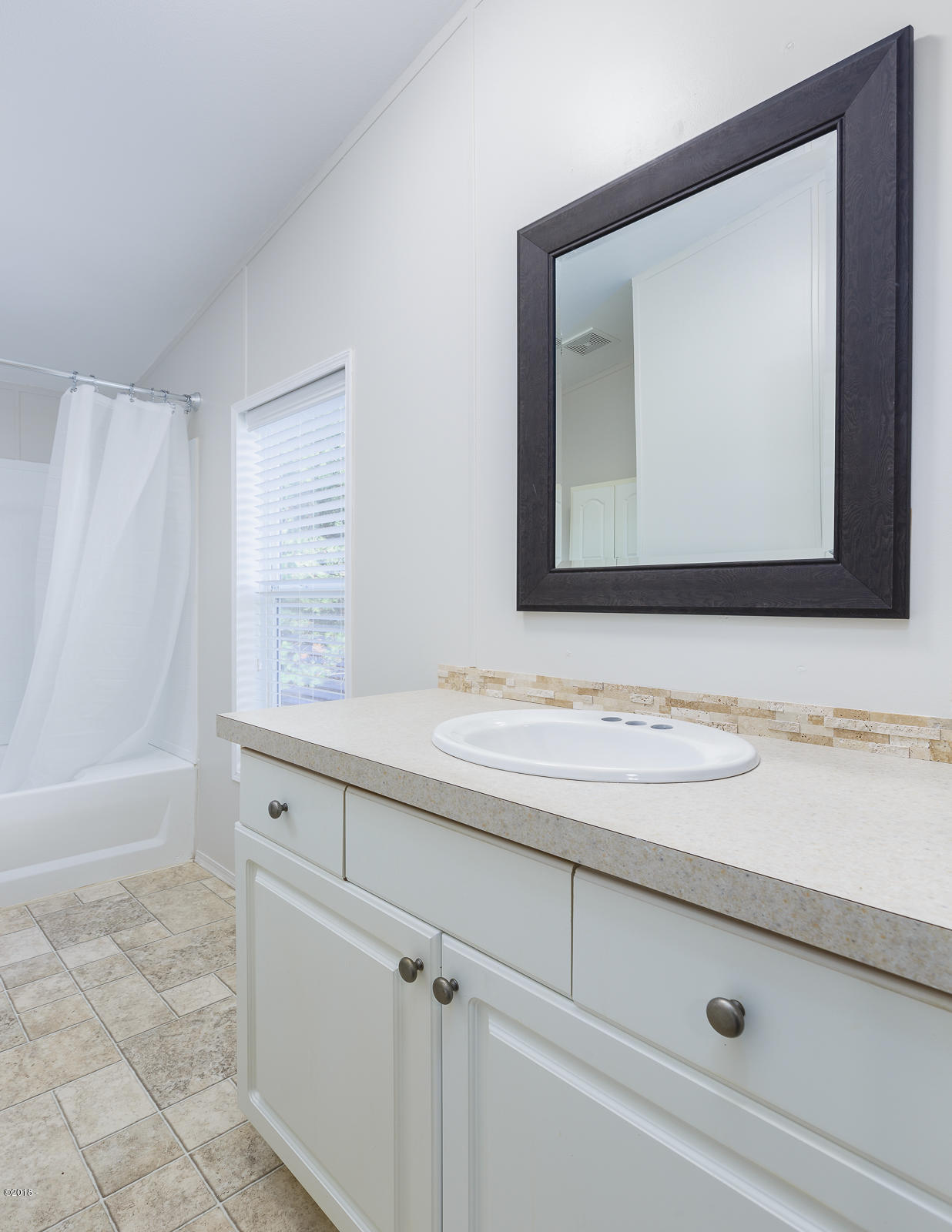 5985 Roma Avenue Cloverdale, OR 97112 - Photo 11 of 24 5985RomaAve-08