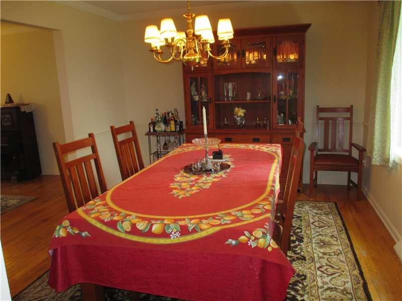 Dining Room. 