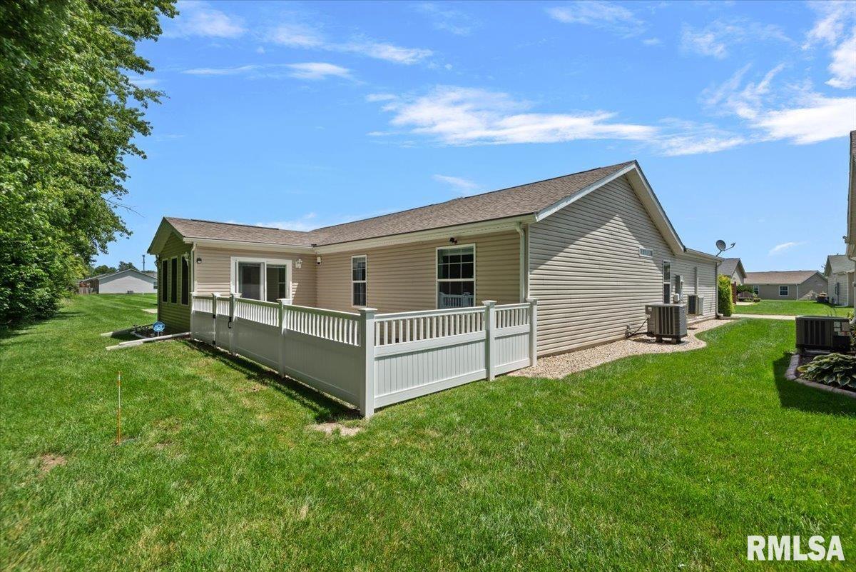 2800 Vía Rosso, Unit 631 Springfield, IL 62703 - Photo 35 of 39