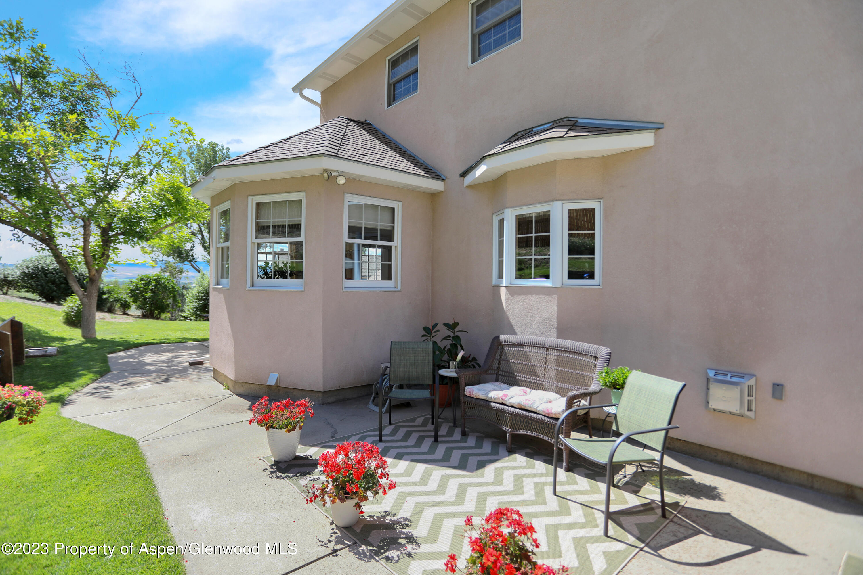 921 Alta Vista Drive Craig, CO 81625 - Photo 53 of 55 a front view of a house with patio