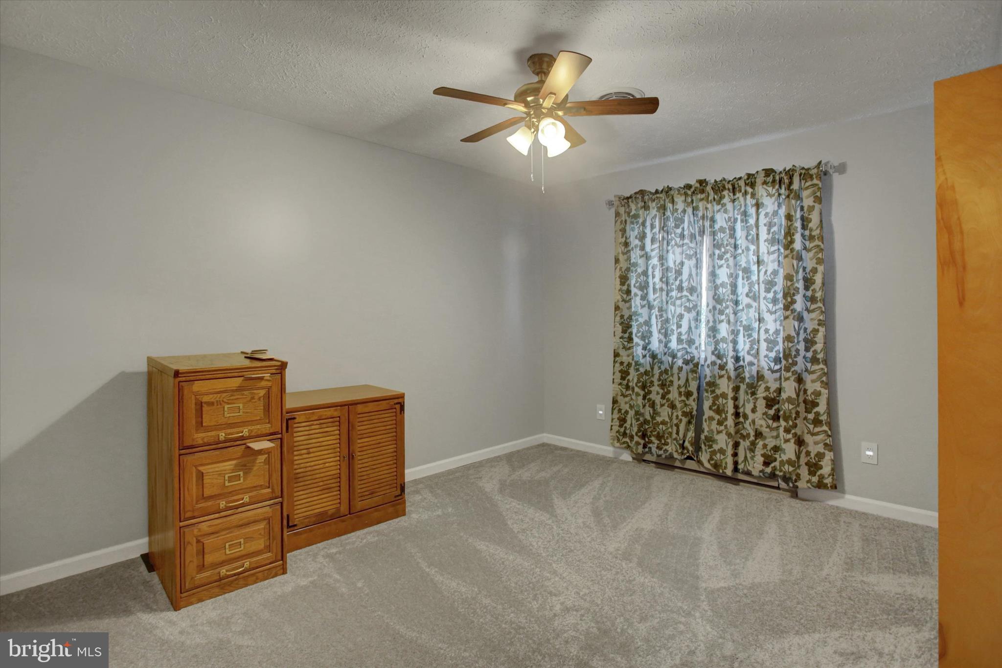 1077 Progress Road Chambersburg, PA 17201 - Photo 23 of 32