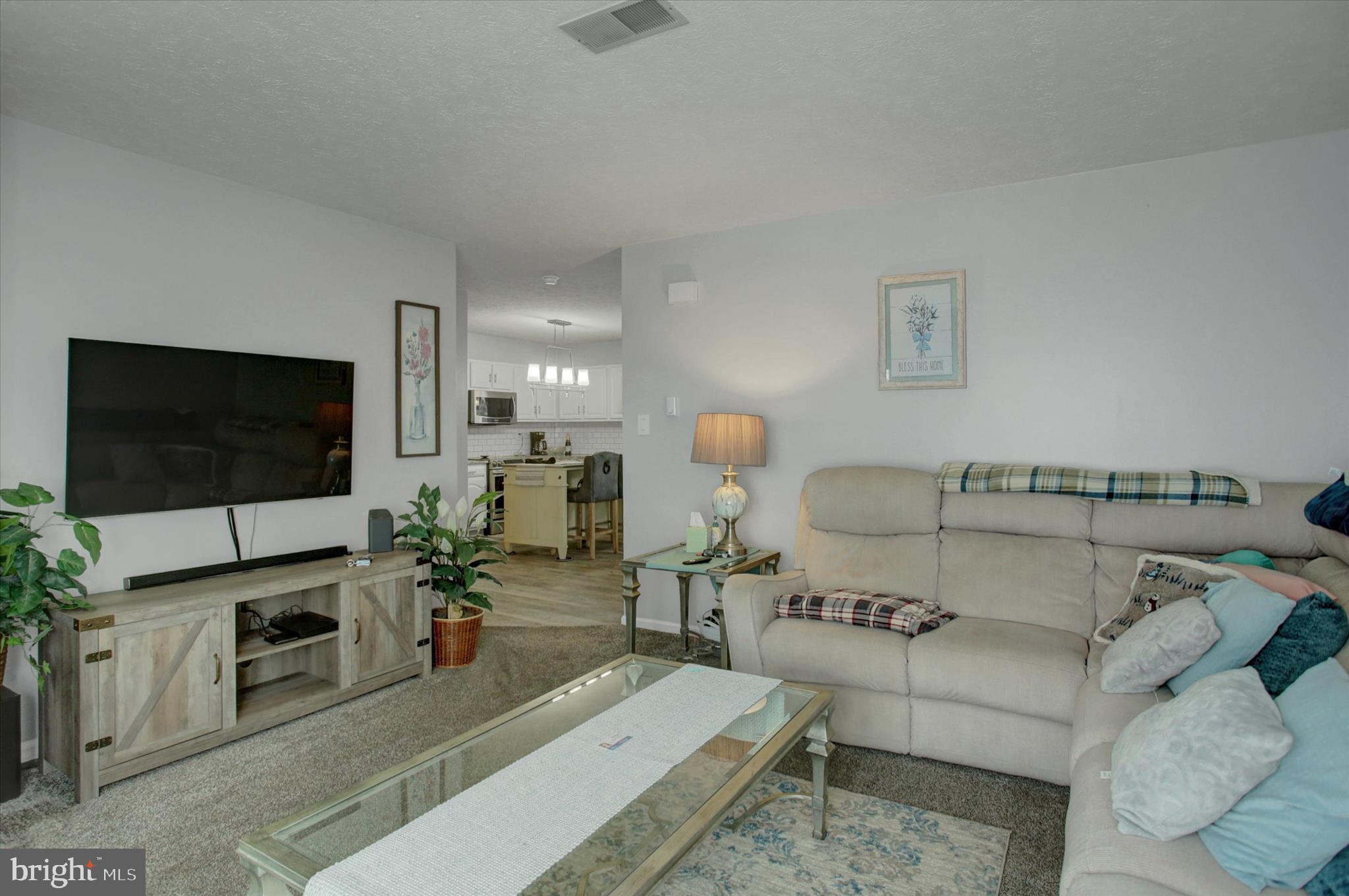 1077 Progress Road Chambersburg, PA 17201 - Photo 6 of 32