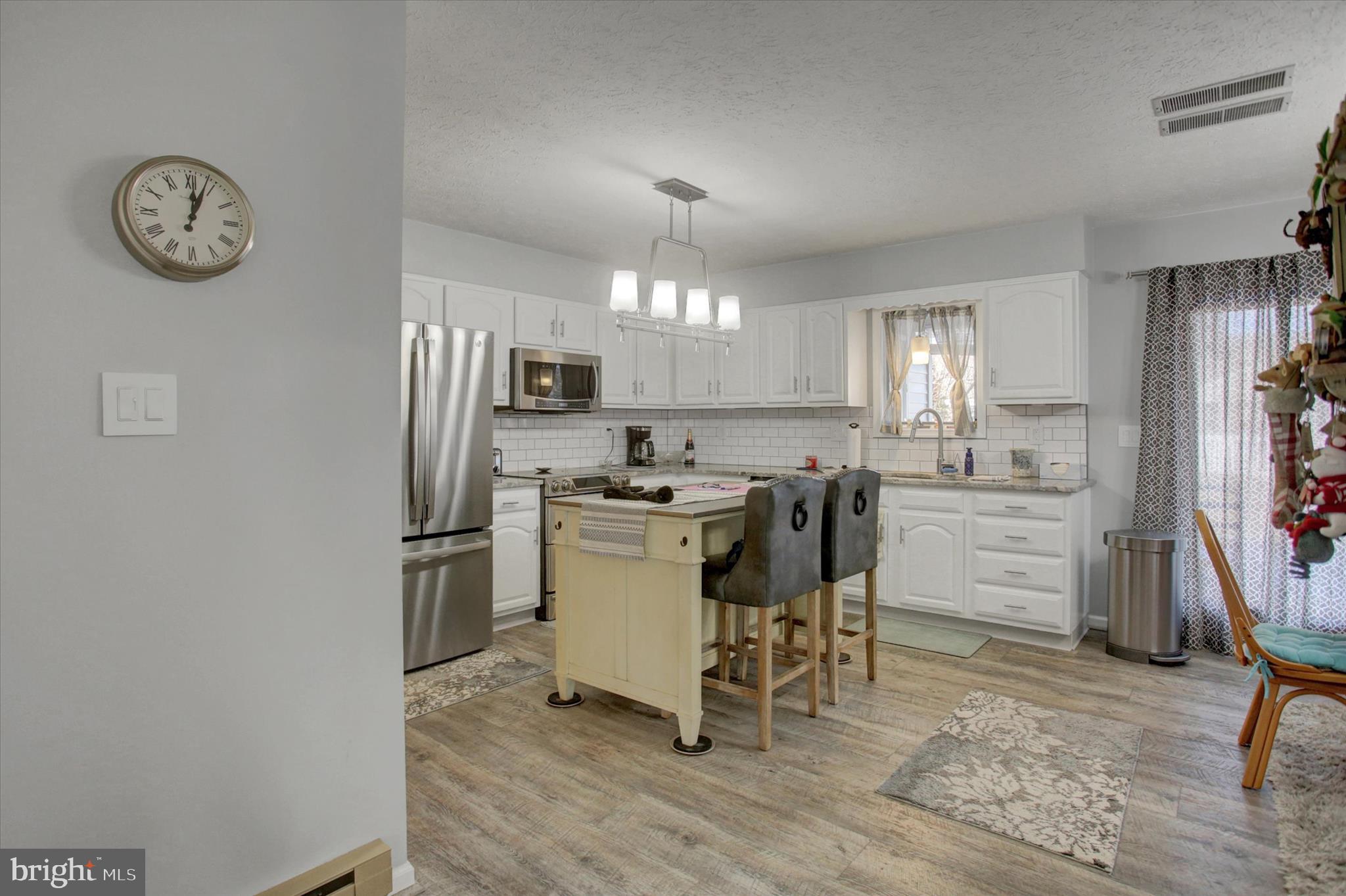 1077 Progress Road Chambersburg, PA 17201 - Photo 7 of 32