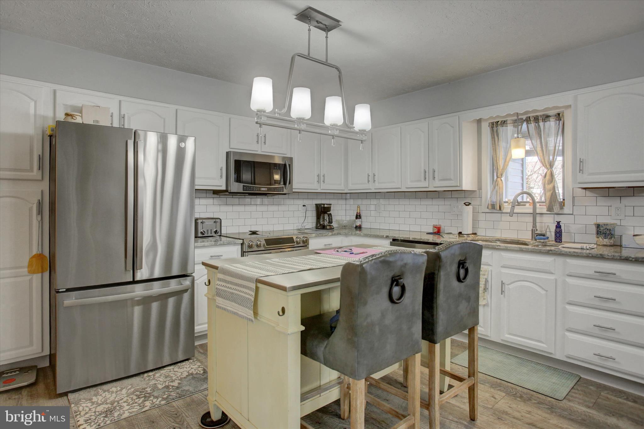 1077 Progress Road Chambersburg, PA 17201 - Photo 8 of 32