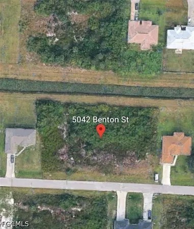 $29,900 | 5042 Benton Street, Lehigh Acres, FL 33971