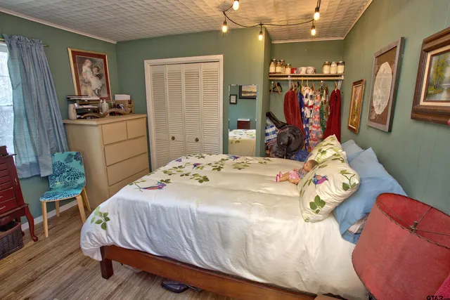 $400,000 | 998 County Road 311, Tyler, TX 75706