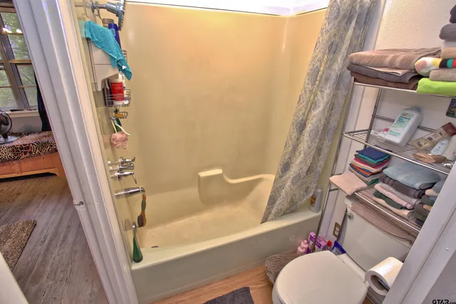 $400,000 | 998 County Road 311, Tyler, TX 75706