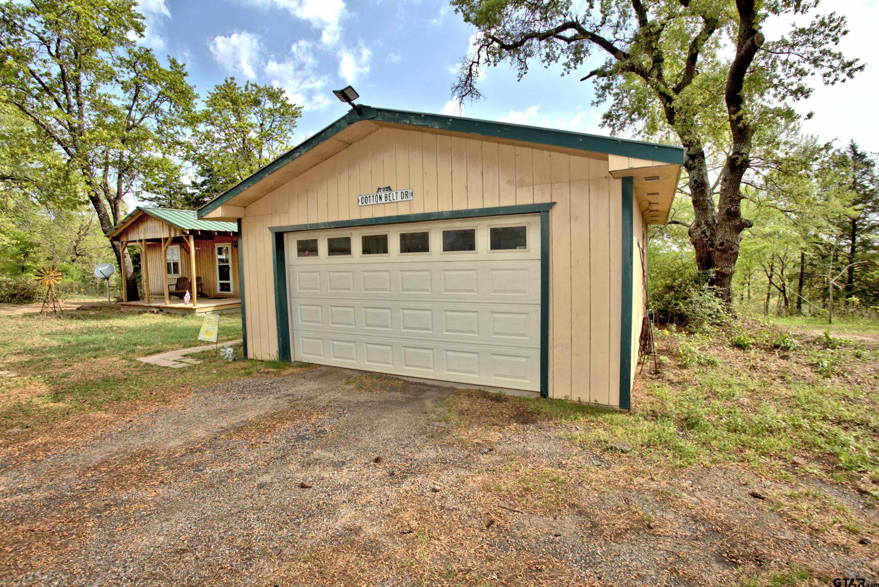 998 County Road 311 Tyler, TX 75706 - Photo 2 of 41