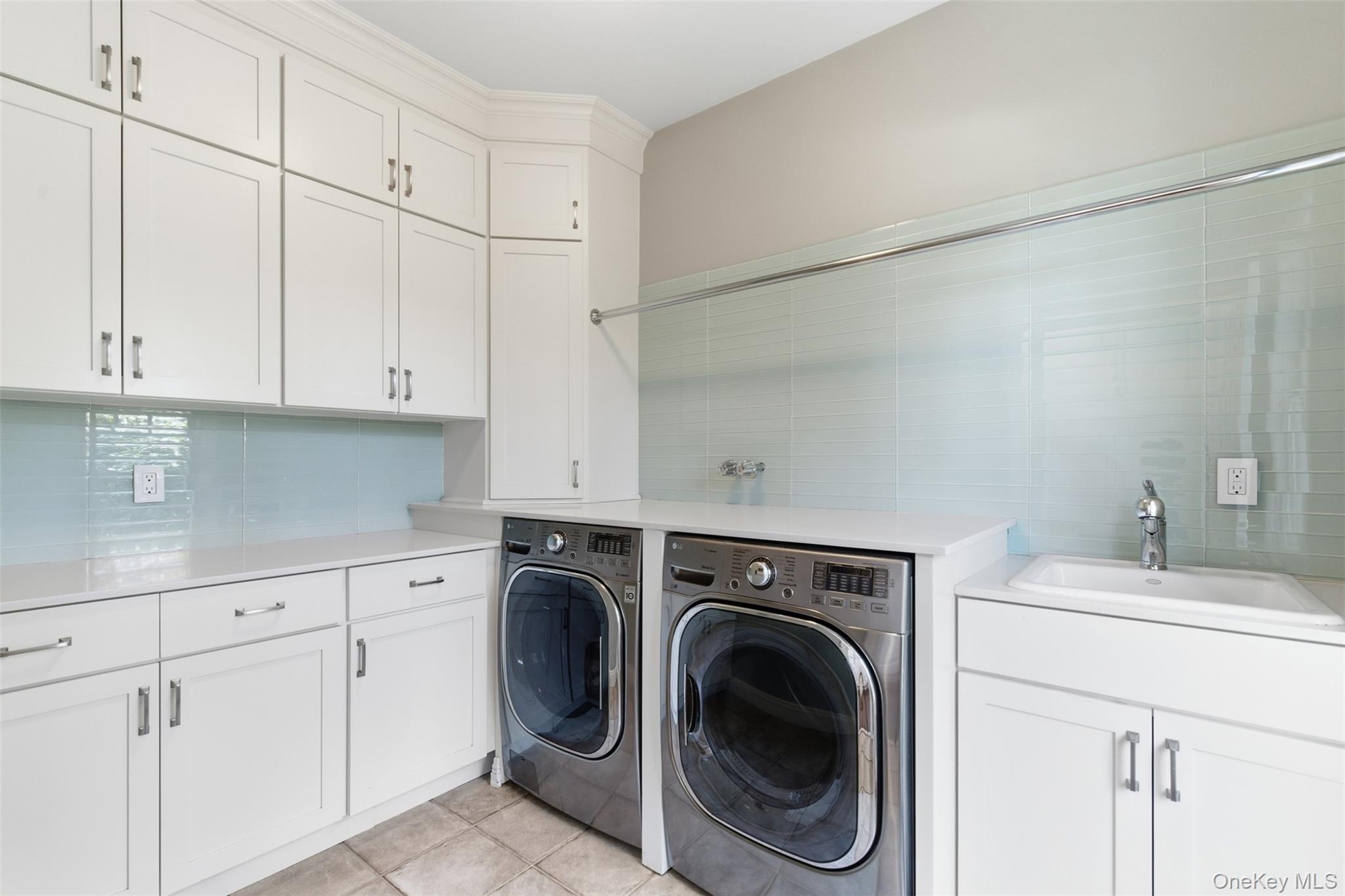 5 Toboggan Hill Path Cold Spring Harbor, NY 11724 - Photo 15 of 35 First Floor Laundry Room