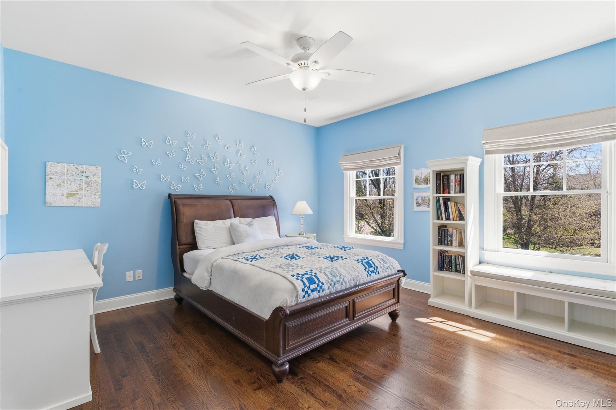 5 Toboggan Hill Path Cold Spring Harbor, NY 11724 - Photo 22 of 35 Bedroom w/ En-Suite