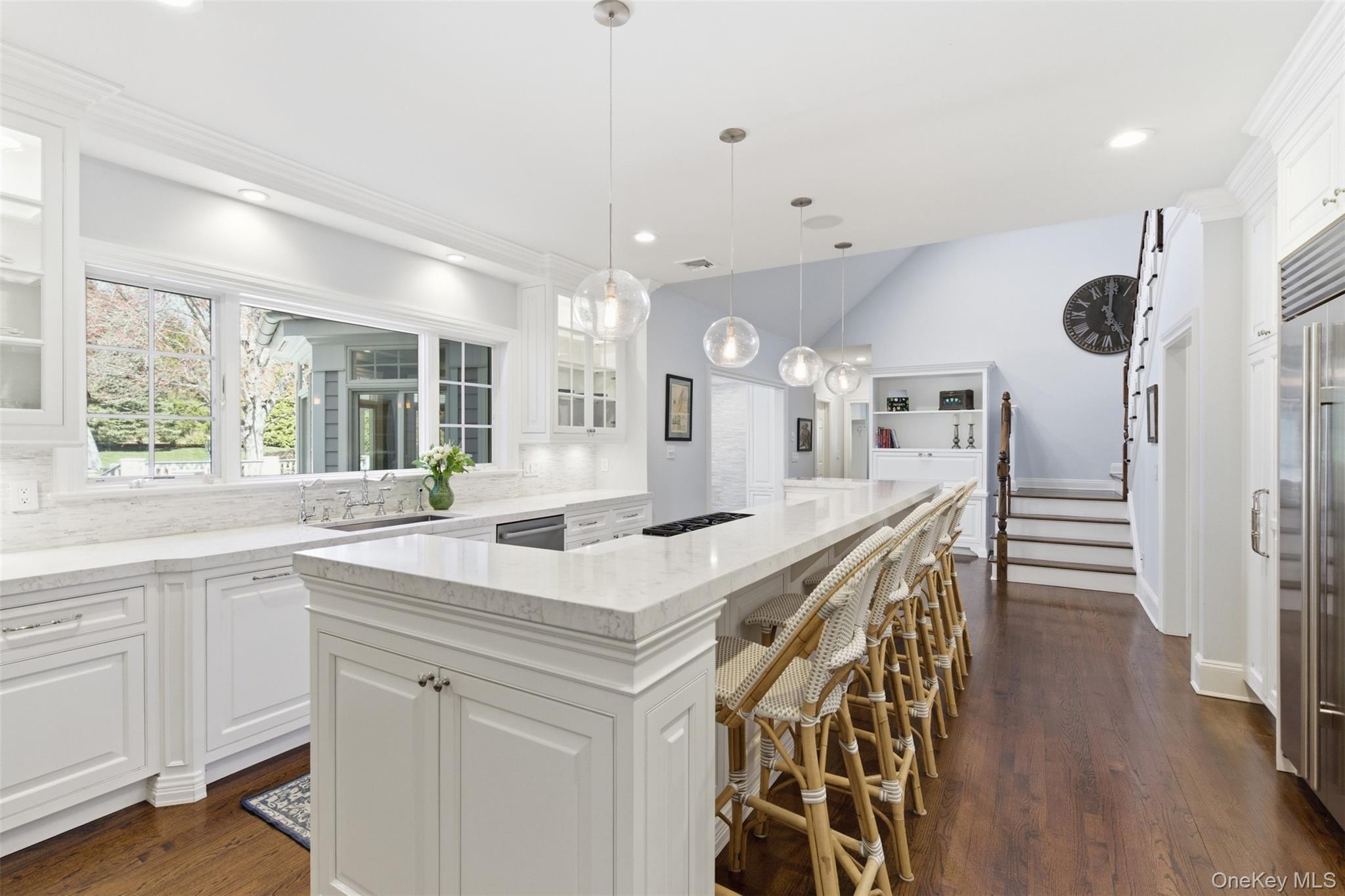 5 Toboggan Hill Path Cold Spring Harbor, NY 11724 - Photo 10 of 35 Classic White Eat In Kitchen