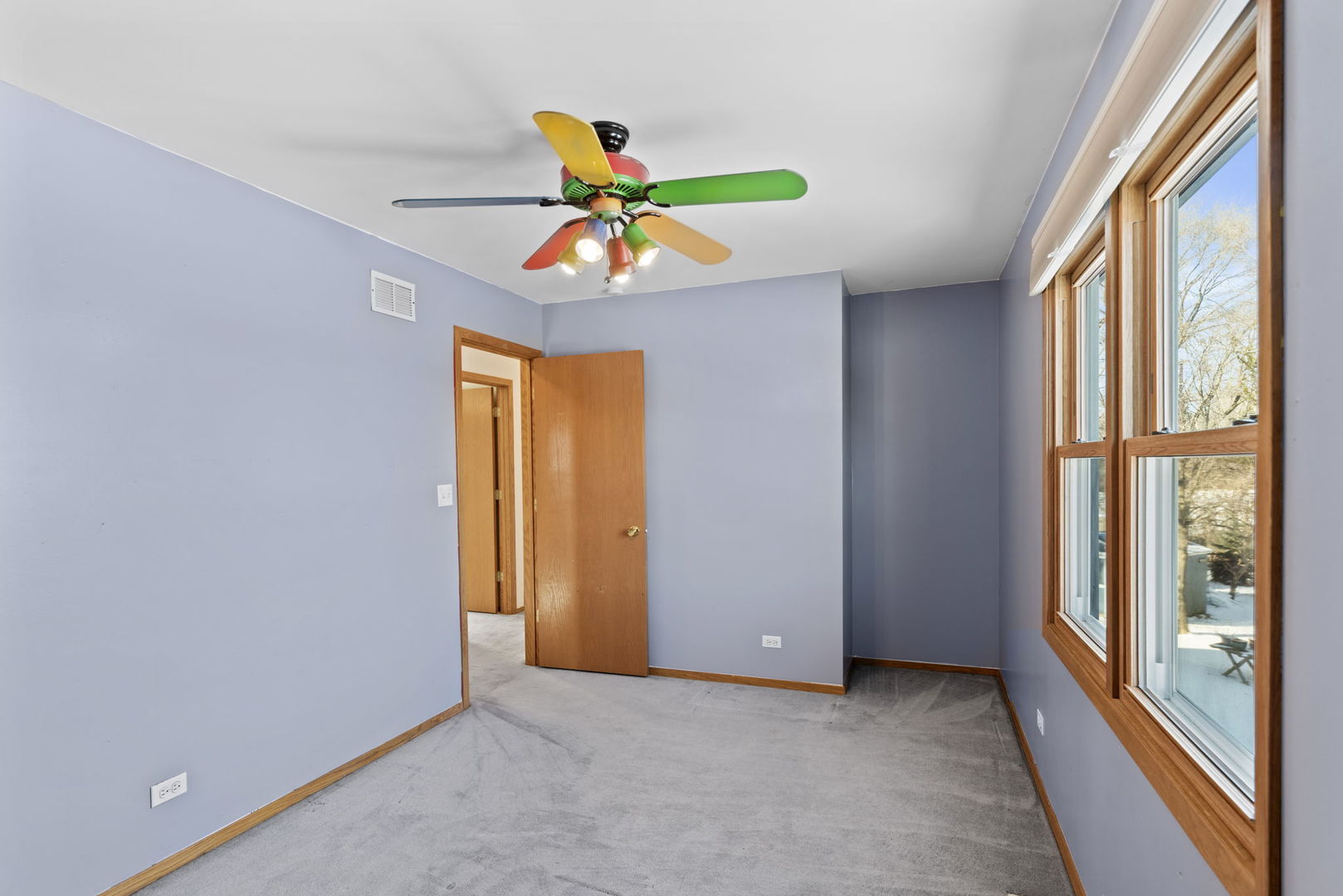 1136 10 Pin Lane Zion, IL 60099 - Photo 21 of 33