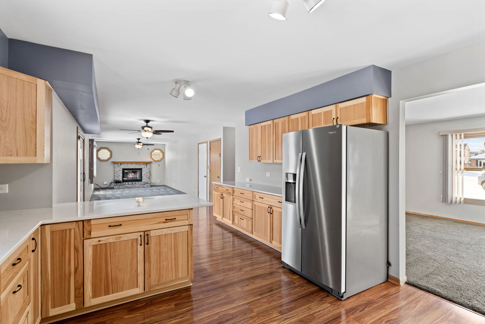 1136 10 Pin Lane Zion, IL 60099 - Photo 9 of 33