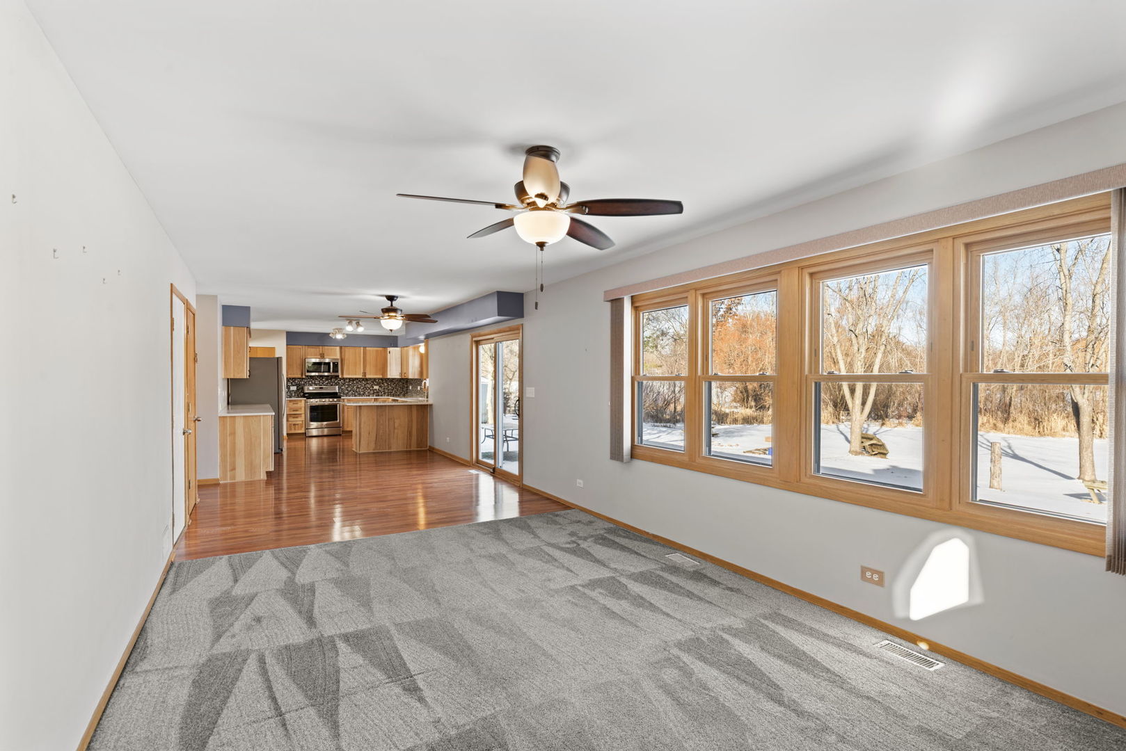 1136 10 Pin Lane Zion, IL 60099 - Photo 10 of 33