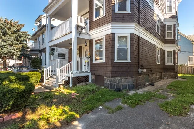 $2,700 | 15 Clementine Park, Unit 2, Boston, MA 02124