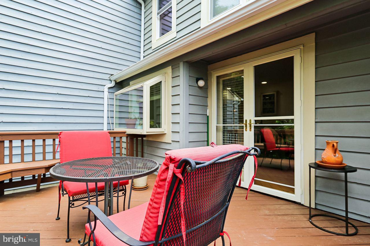 11333 Orchard Lane Reston, VA 20190 - Photo 35 of 41