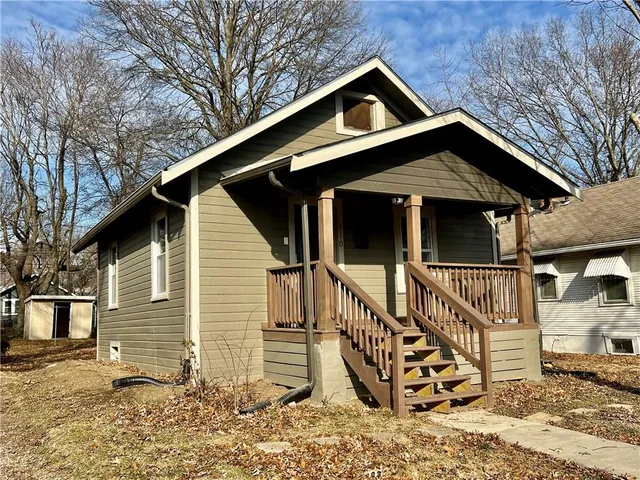 $185,000 | 710 West 76 Street, Kansas City, MO 64114