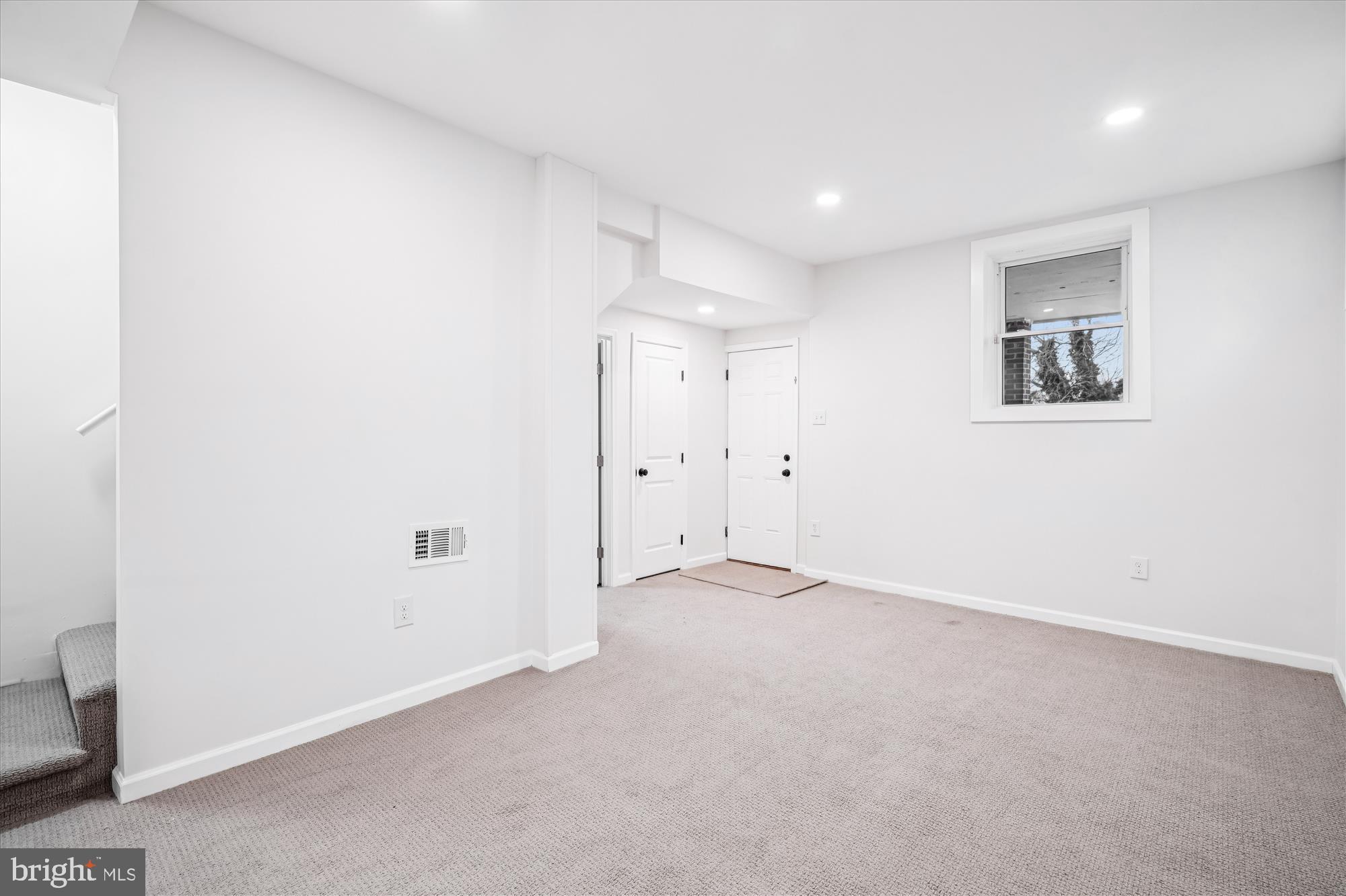 5408 14th Place Hyattsville, MD 20782 - Photo 28 of 49 a view of an empty room