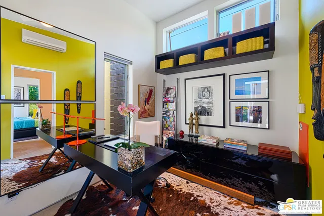 a view of an entryway of the house